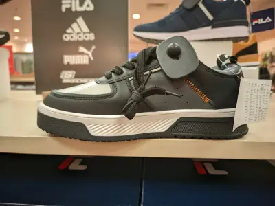 DEICHMANN