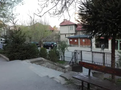 Професионална гимназия по туризъм „Д-р Васил Берон“