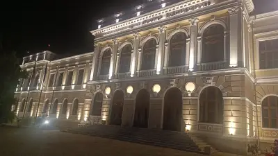 Търговска гимназия