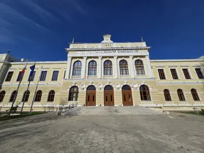 Търговска гимназия