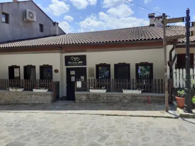 HiStory INN Unique Guest House
