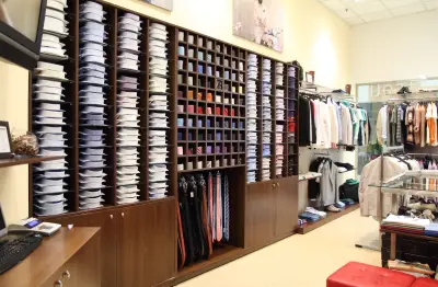 Andrews/ Mall Veliko Tarnovo