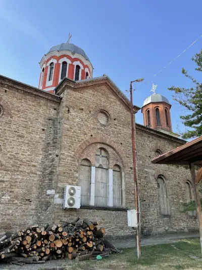 Храм "Успение Богородично"