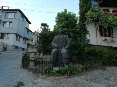 Къщата с чешмата