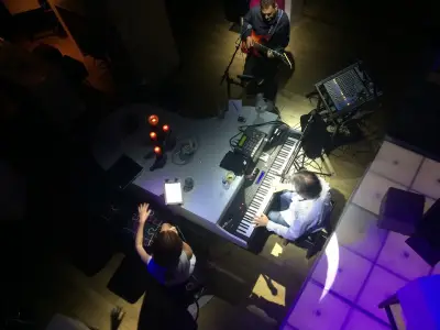 Piano Live Club Play