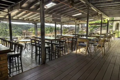Sammy's Bar