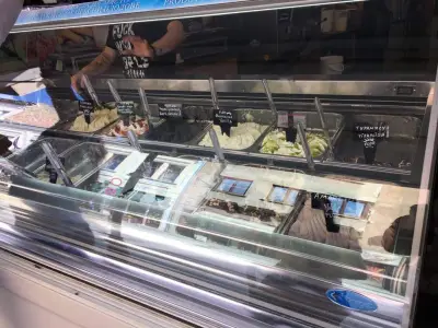 FLOR Gelato Artigianale & Cafeteria, Patisseria METRO VT