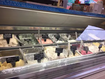 FLOR Gelato Artigianale & Cafeteria, Patisseria METRO VT