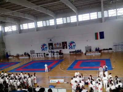 Спортна зала на ПУ
