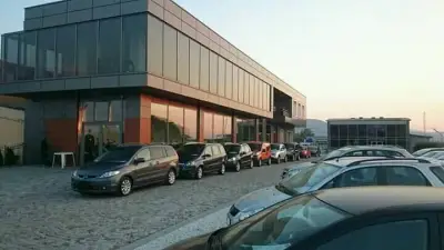 Автосалон Агресия