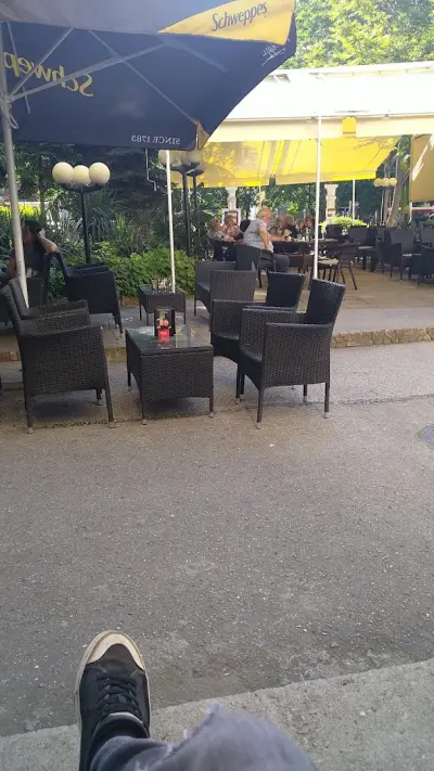 Playground bar and dinner