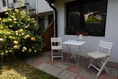 La Piazza Hotel