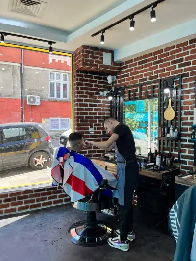 Barber Shop 93 | Мъжко подстригване и бръснарство Шумен