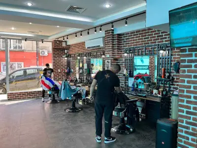 Barber Shop 93 | Мъжко подстригване и бръснарство Шумен