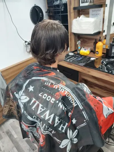 Barber Shop 93 | Мъжко подстригване и бръснарство Шумен