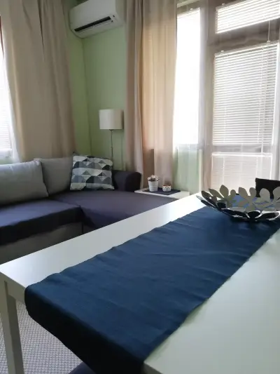 Red Peppers Apartment