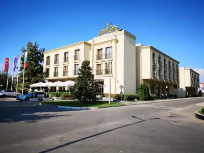 Хотел Париш