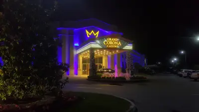 Хотел Париш