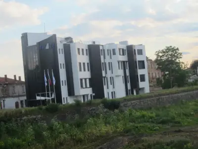 Спортно училище Ямбол “Пиер дьо Кубертен”