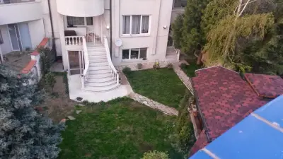 Riverside Family Hotel