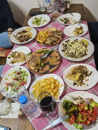 Бистро 'ЧАРДАКА'