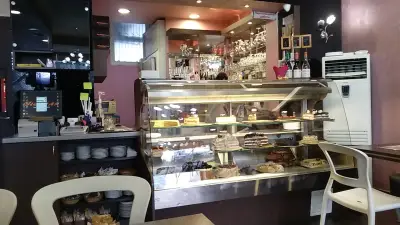 Торти Неделя - Поръчка и Доставка в Ямбол