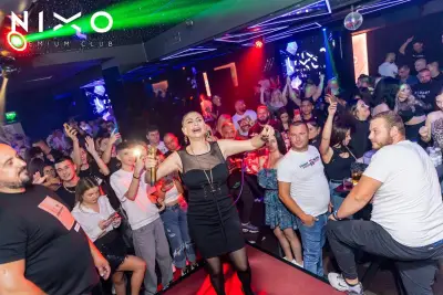 NIXO Premium Club