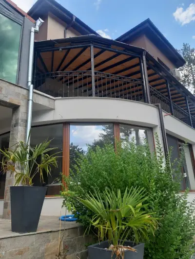 D.Villa Mineralni bani