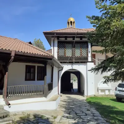 Устремски манастир "Св. Троица"