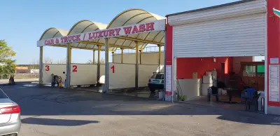 Автомивка Car & Truck Luxury Wash