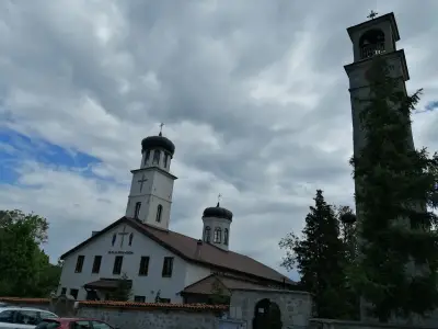 Гуми Център-Добринище