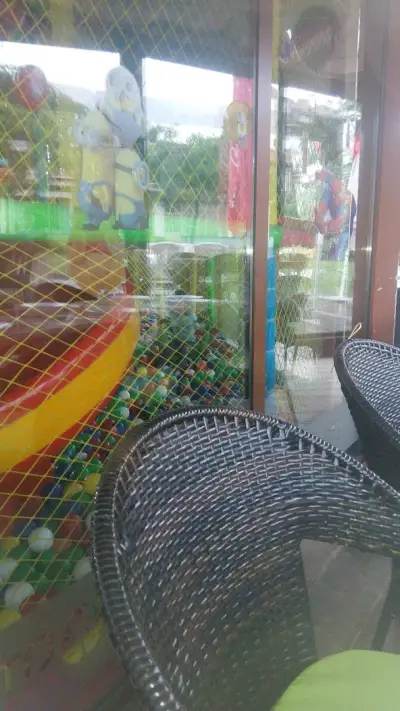 Park-cafe Tropicana ( парк-кафе Тропикана)