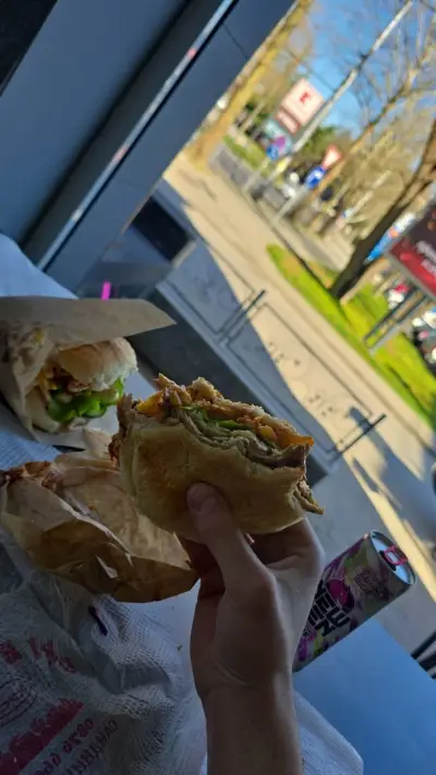 Oki Burger