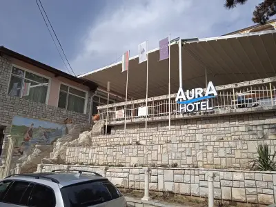 Балнео и Спа хотел Аура
