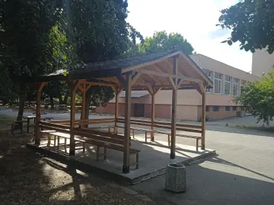 Езикова гимназия „Бертолт Брехт“