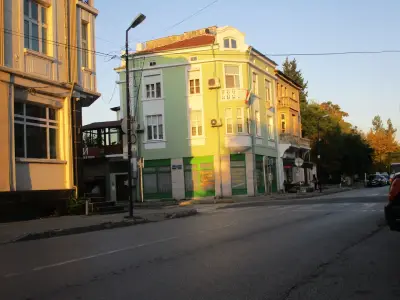 Начално училище "Отец Паисий"