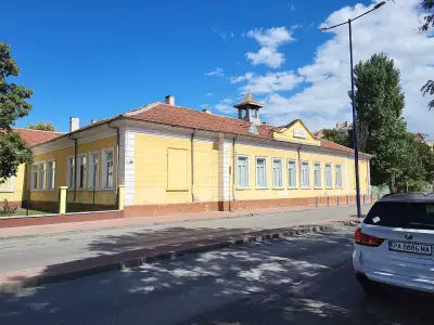 НУ„Никола Фурнаджиев“