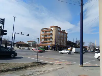офис ЗАСТРАХОВКИ Спортно Училище