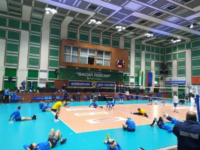 Общински плувен комплекс