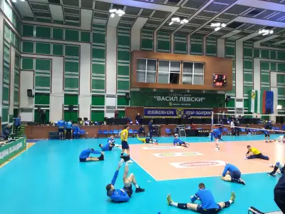Общински плувен комплекс