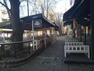 Кафене "Лаваца"