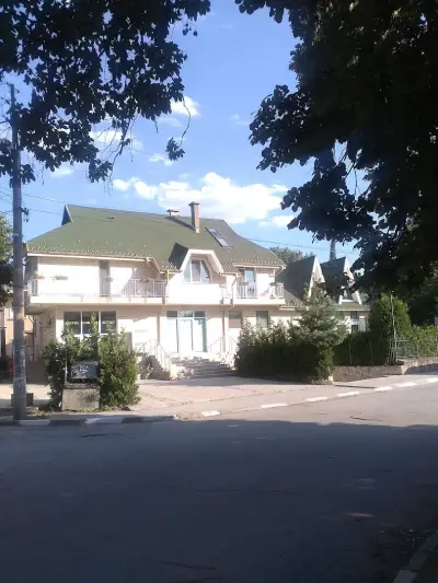 Хотел Корнер / Corner Hotel