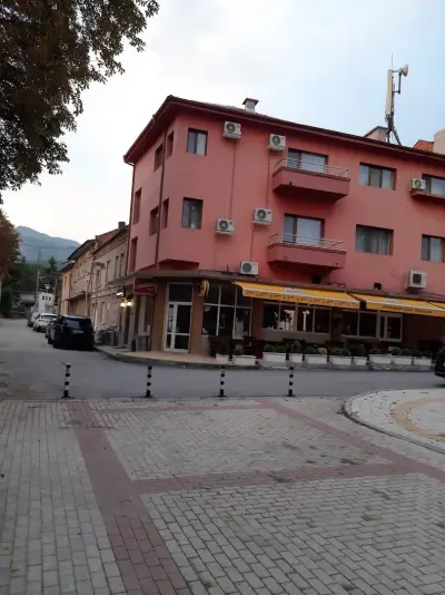 Червената къща