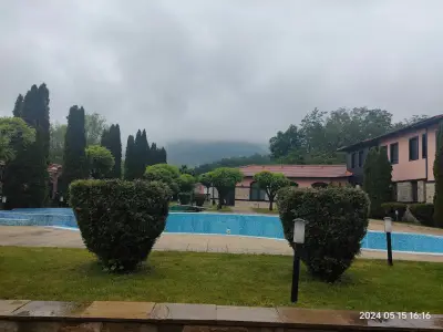 Хотел Домейн Пещера