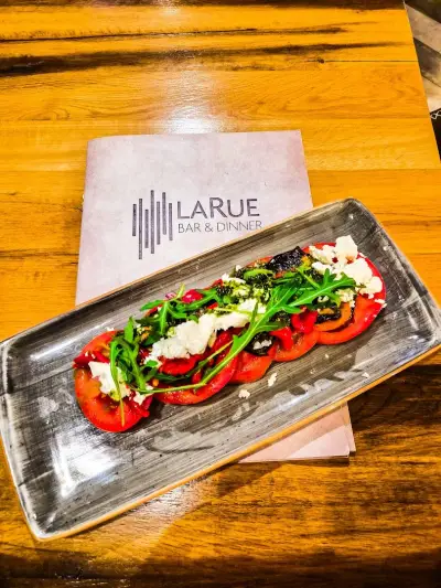 LaRue Bar&Dinner