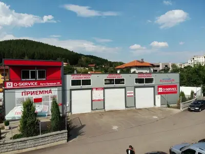 Сервиз и Технически прегледи - Ауто Брадърс 09