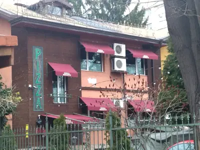 Rossi's pizza