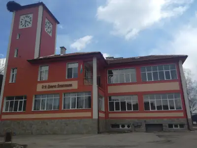 ОУ „Димчо Дебелянов“