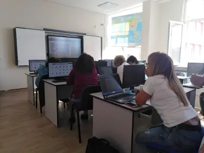 Девето основно училище „Пейо Яворов“