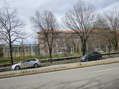 ПГ по електротехника и електроника „Никола Вапцаров“